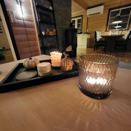Spacious, Warm Mountain - Kvamskogen
